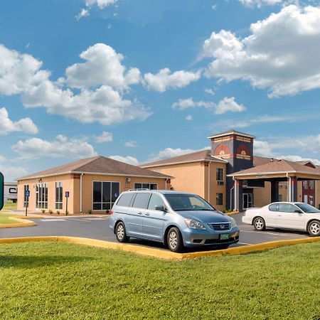 Quality Inn Cadiz Экстерьер фото