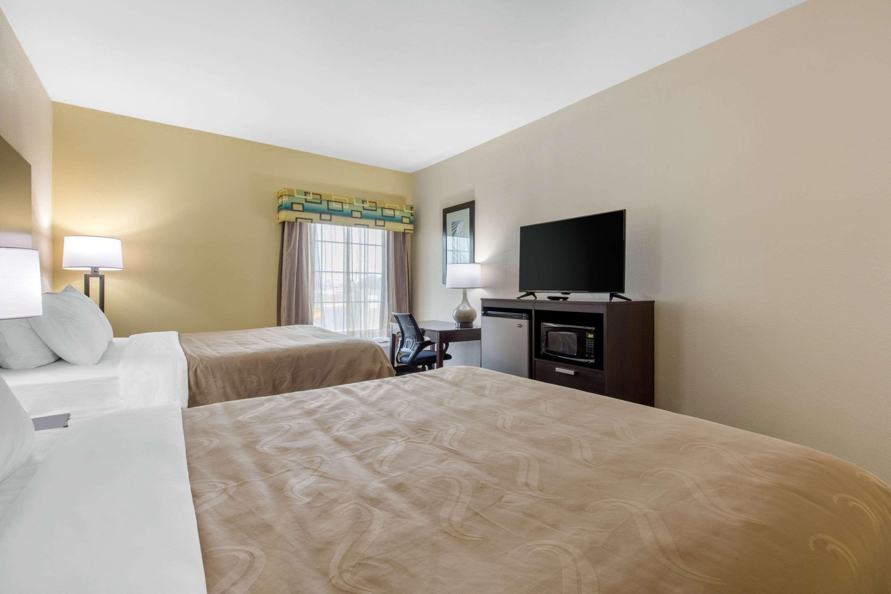 Quality Inn Cadiz Экстерьер фото