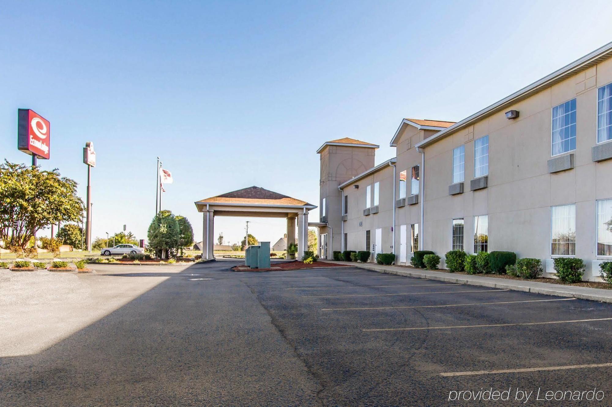 Quality Inn Cadiz Экстерьер фото